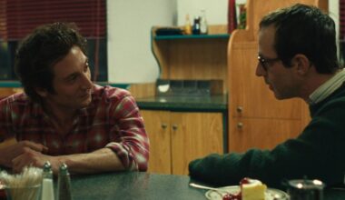 ARVUSTUS | Viimase aja rokkstaaride eluloofilmid on sama loo variatsioonid