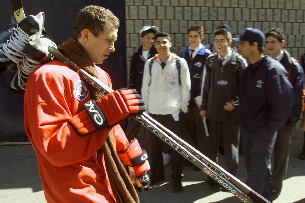 Kuulsuste halli nimetatud Vene jäähokilegend kukkus uudisest teadasaamise järel viina jooma