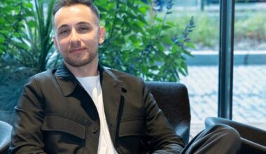 Ant Nurhan alustab tööd Zevakini ja Jefimovi juuksurisalongis: olen aastaid mõelnud, et kujundan inimeste soenguid nagu väikeseid skulptuure