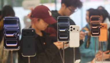 Lipulaevade lahing. Kelle käes on nutitelefonide troon 2025. aastal?