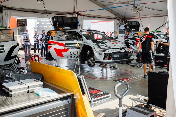 Saudi Araabia rallipark 25.11