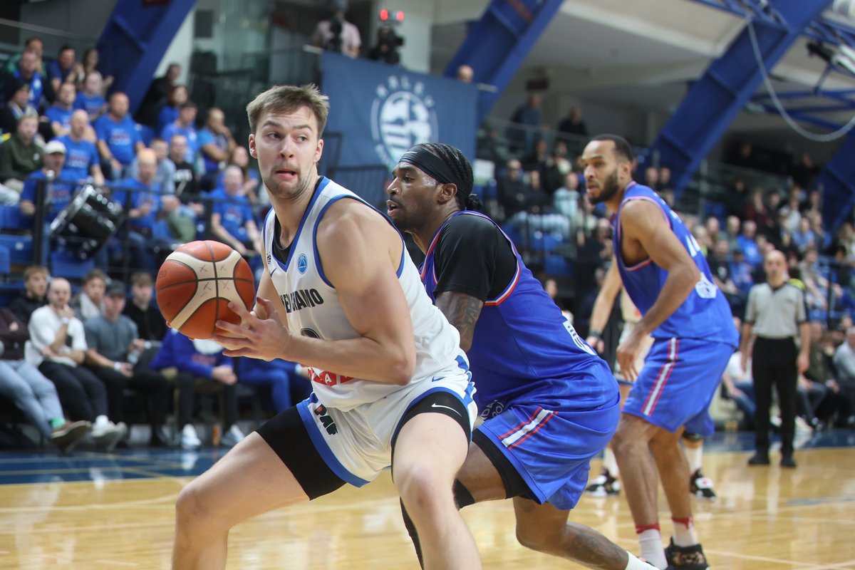 TÄNA DELFI TV-s | Peatreenerita jäänud Kalev/Cramo sõidab külla TalTech/Alexelale