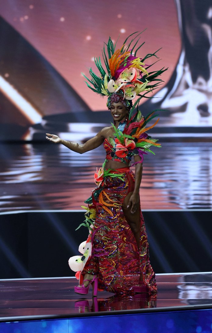 Miss Jamaica 2025 Gabrielle Henry rahvuskostüümide voorus. 