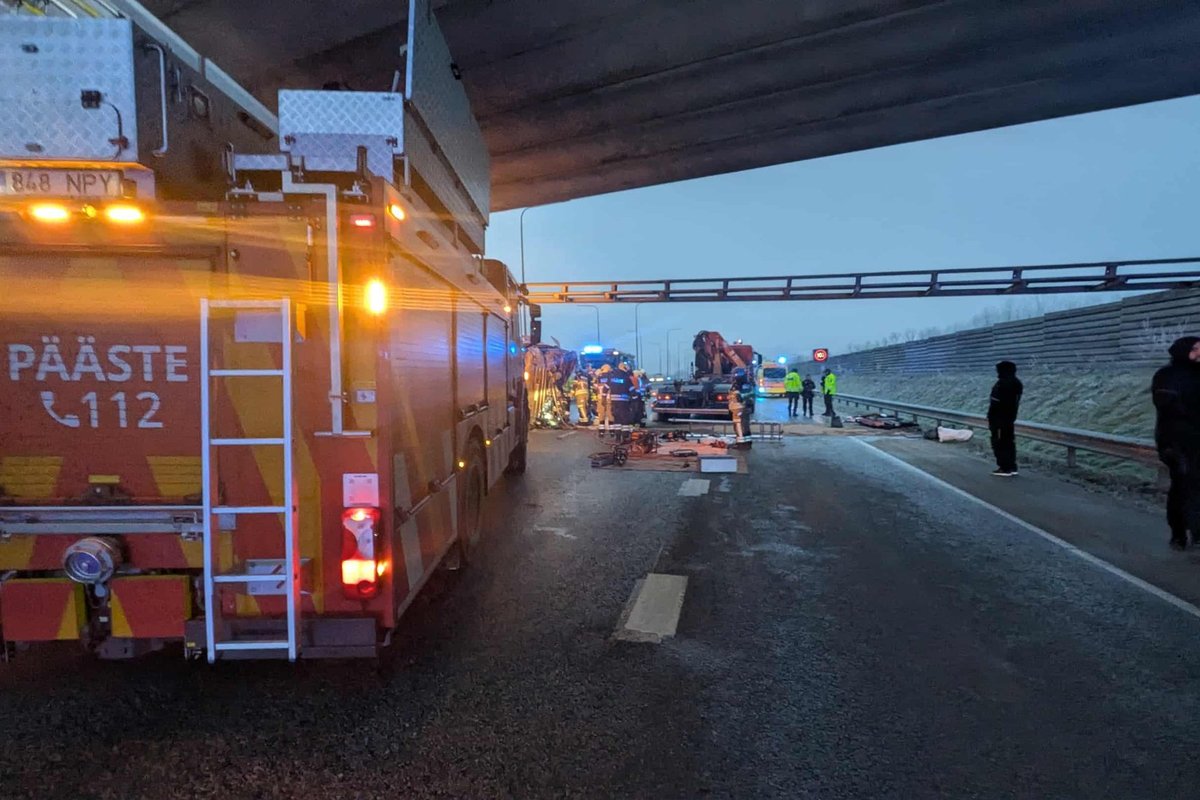 PPA alustas viaduktilt alla sõitnud veoki juhtumis väärteomenetlust