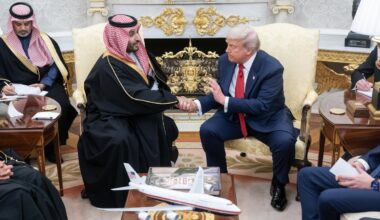 Trump kaitses Saudi Araabia kroonprintsi: tapetud ajakirjanik Khashoggi oli äärmiselt vastuoluline