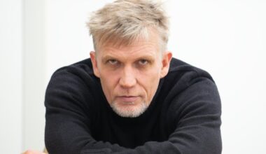 Näitleja Tanel Saar pikaaegse suhte saladusest: poliitikast me isegi ei hakka rääkima. Tal omad poliitilised eelistused, mul omad