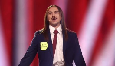 KLÕPS | Tommy Cash võttis uue eluaasta vastu Budapestis kallima rüpes