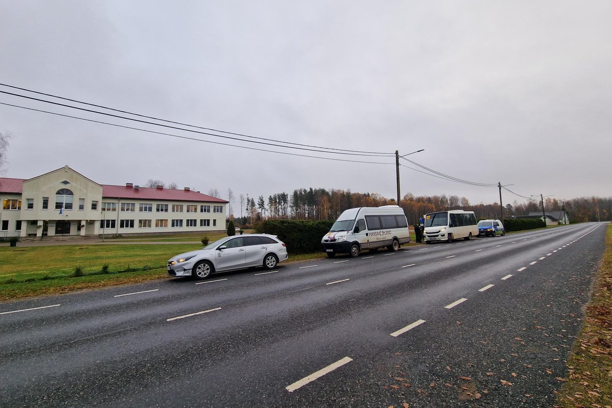 Politsei ja transpordiamet tuvastasid Lõuna-Eesti koolibussidel mitmeid rikkumisi