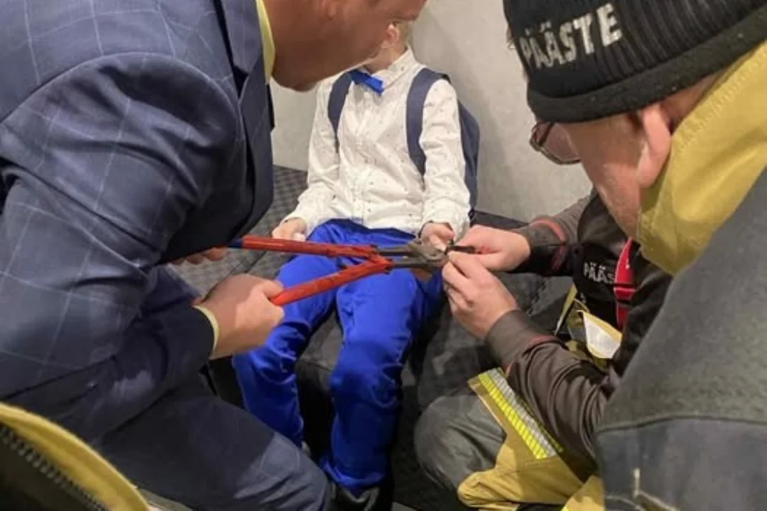 FOTO | Teatrikülastus lõppes päästjate väljakutsega