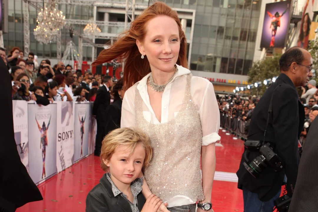 „RONGAISA!“ Traagiliselt hukkunud Anne Heche'i 20aastane poeg tegi 40. aastates naisele lapse