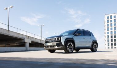 Auto|Piloot. Renault 4 – kas suurem ja järelikult parem kui 5?