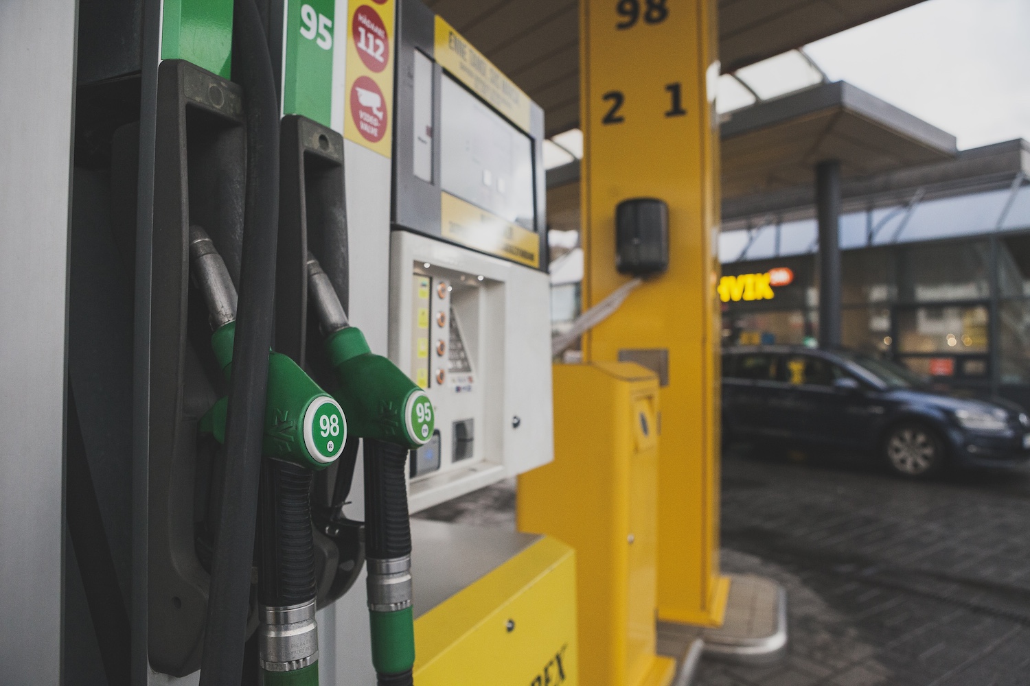 Bensiinihinna ameerika mäed: mis saab kütusehindadest?