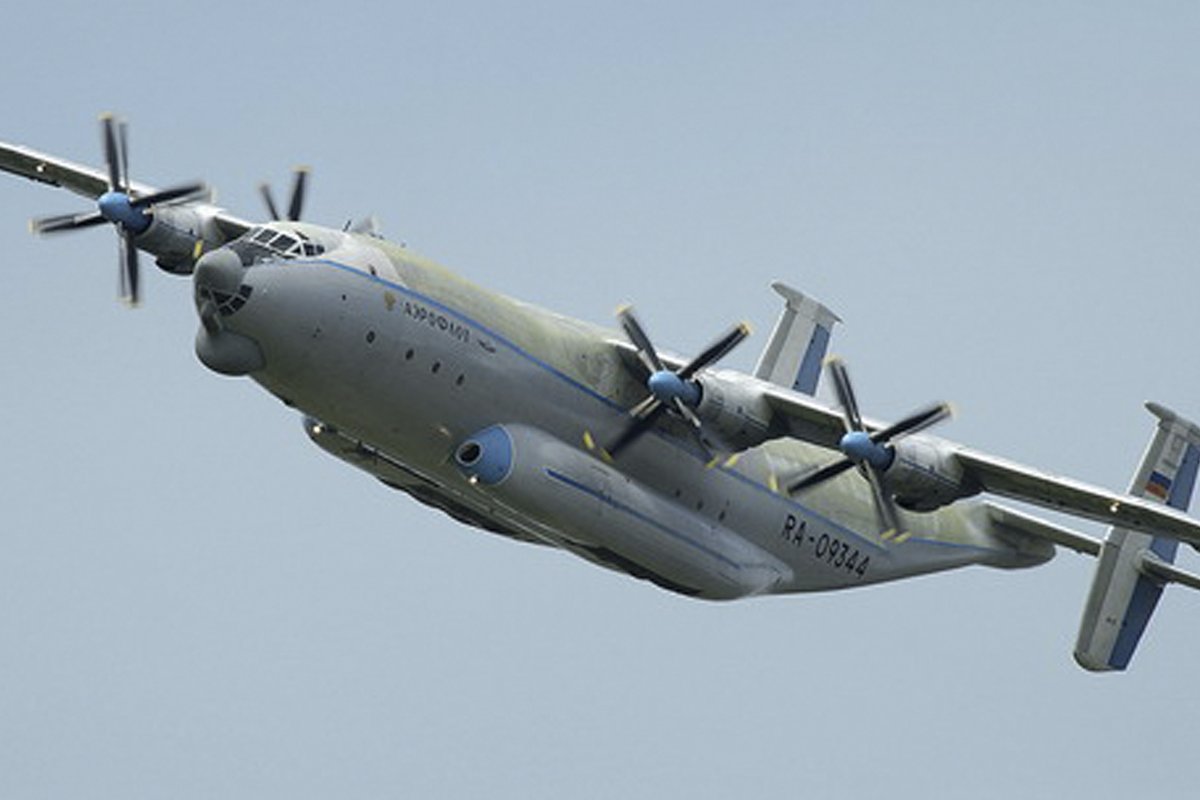 Venemaal kukkus alla transpordilennuk An-22