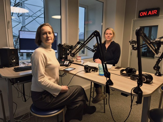 Saatejuht, riigikohtunik Heili Sepp vestleb õigusteadlase ja sisulooja Kärt Pormeistriga, keda paljud tunnevad Tavakodanikust Naisterahvana.