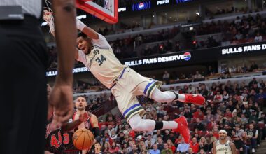 VIDEO | „Milleks seda vaja oli?“ Vigastuspausilt naasnud Antetokounmpo põhjustas rüseluse