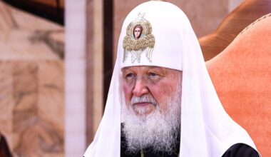 Väljaanne Projekt: patriarh Kirillil on juba aastakümneid salanaine