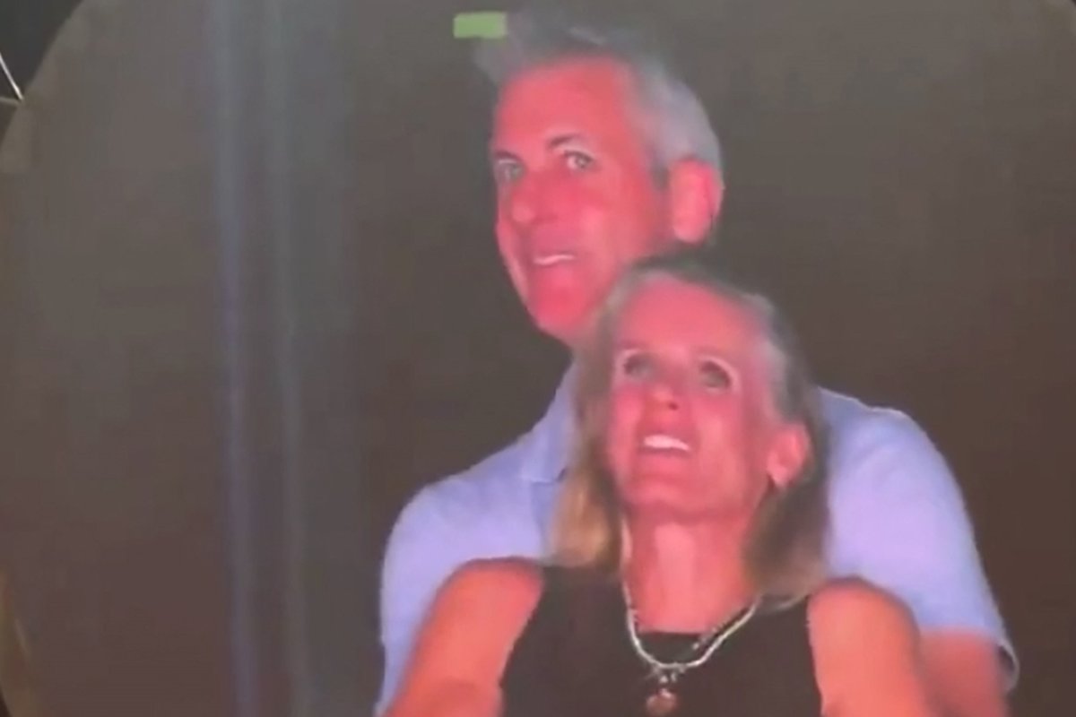 Ei olnudki armusuhet? Coldplay kontserdil afääriga vahele jäänud naispool avas viimaks suu