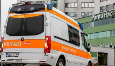 Pärnumaal juhtus õhtu jooksul kolm kannatanuga liiklusõnnetust