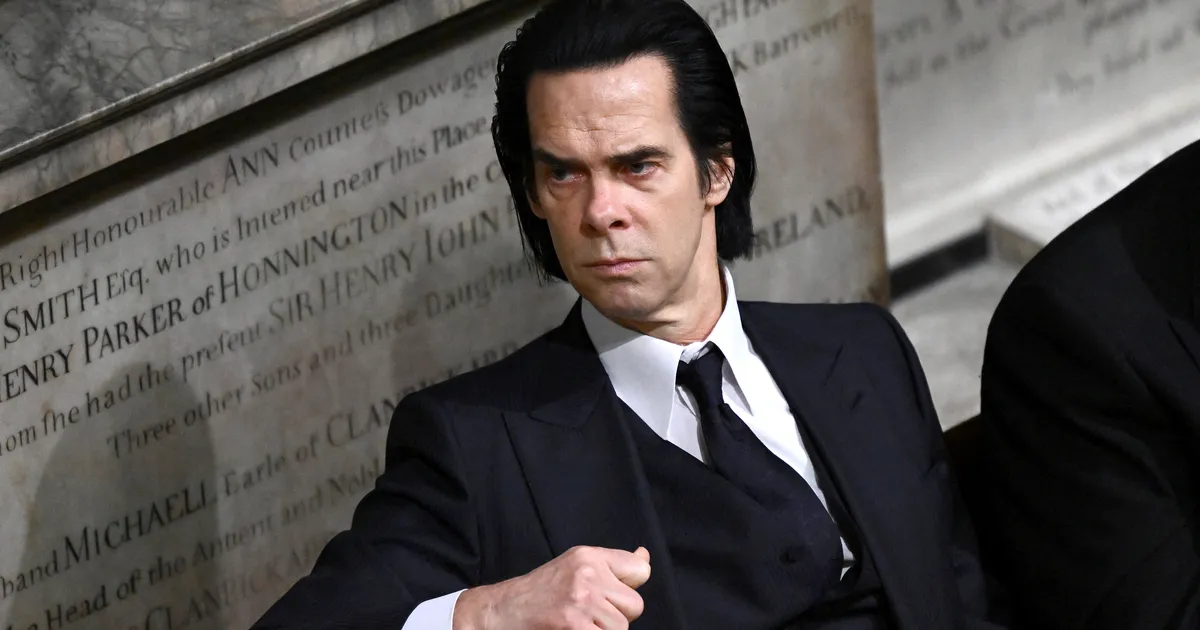 ma palvetan nende poole, nad on minu kaitsepühakud