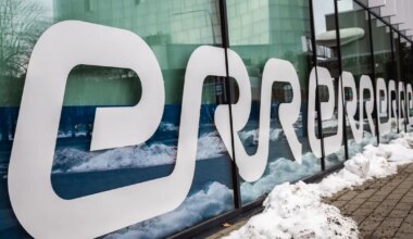 VAMBOLA PAAVO ⟩ Selgelt poliitiline tellimus! Rahvas peaks olema praegu Toompeal ja telemaja ees