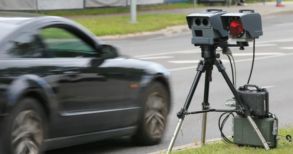 VIDEO ⟩ Politsei kiiruskaamerat märganud juht tahtis korrakaitsjaid narritada, aga jäi ise pika ninaga