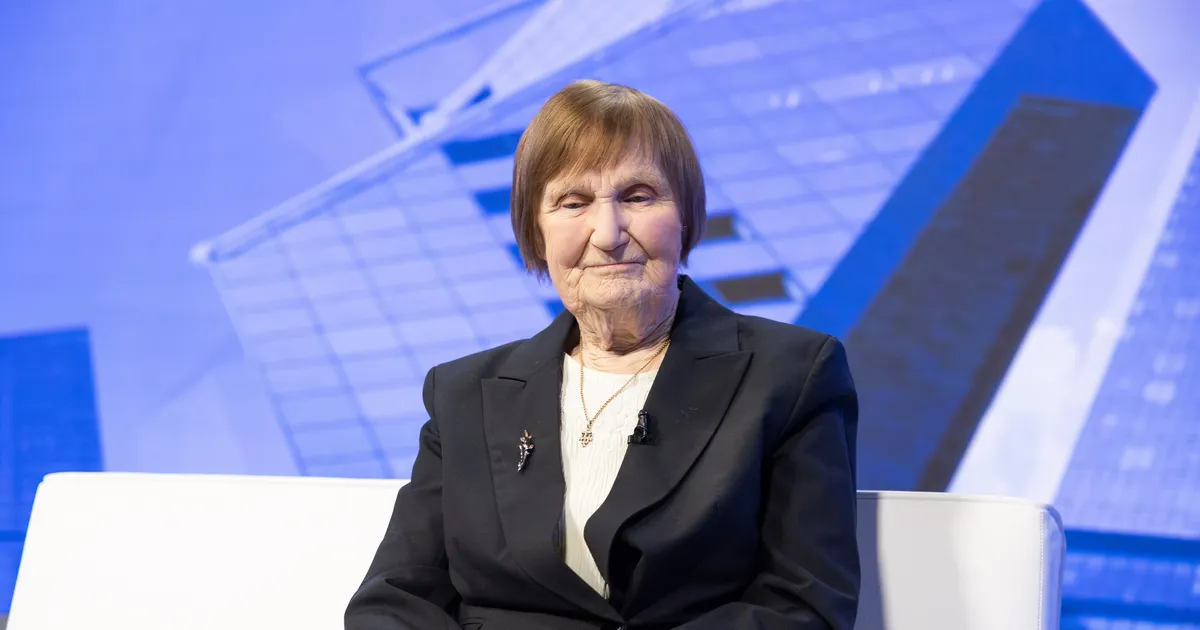 ENE-MARGIT TIIT ⟩ Hurraa, olgu tervitatud võõrkeelsed töökäed