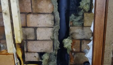 Päästjad kustutasid tuld võtnud jahionni ja hakkpuiduhunnikuid