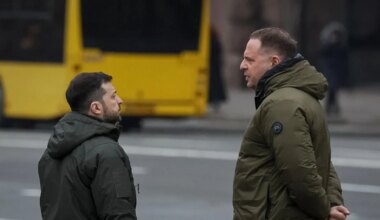 Jermak sõimas vallandamisel Zelenskõid pool tundi