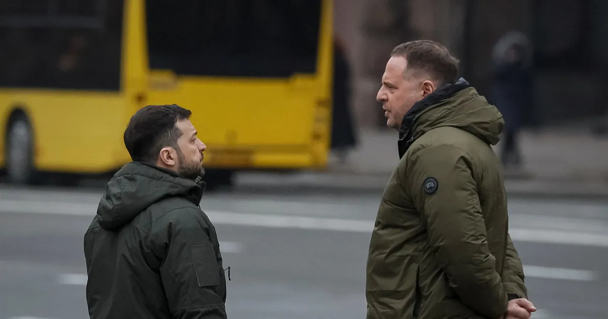 Jermak sõimas vallandamisel Zelenskõid pool tundi