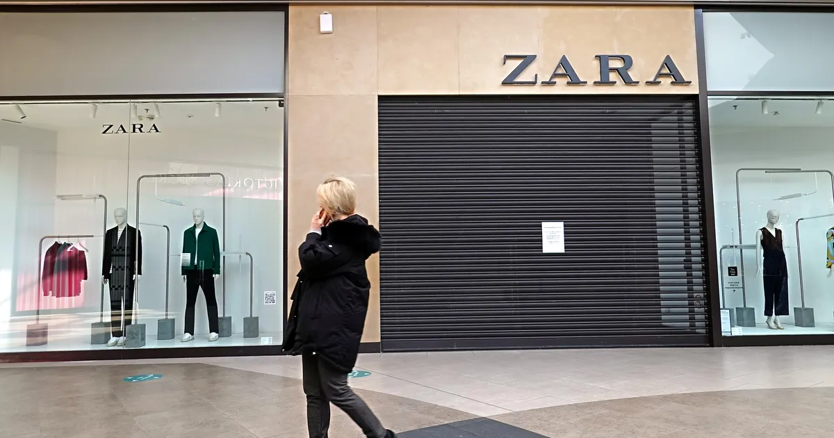 Venemaalt lahkunud tuntud rõivabränd on agressorriigi poodides taas müügil