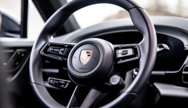 MIS JUHTUS? ⟩ Venemaal seiskusid ootamatult sajad Porched