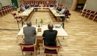 OTSEÜLEKANNE ⟩ Saarde volikogu koguneb vallavanemat valima