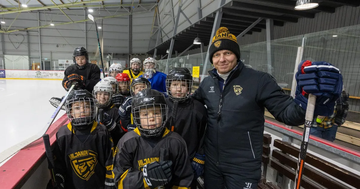 Teisest väikelinnast saabunud treener tõi Viljandi hokiklubisse värsket hingamist