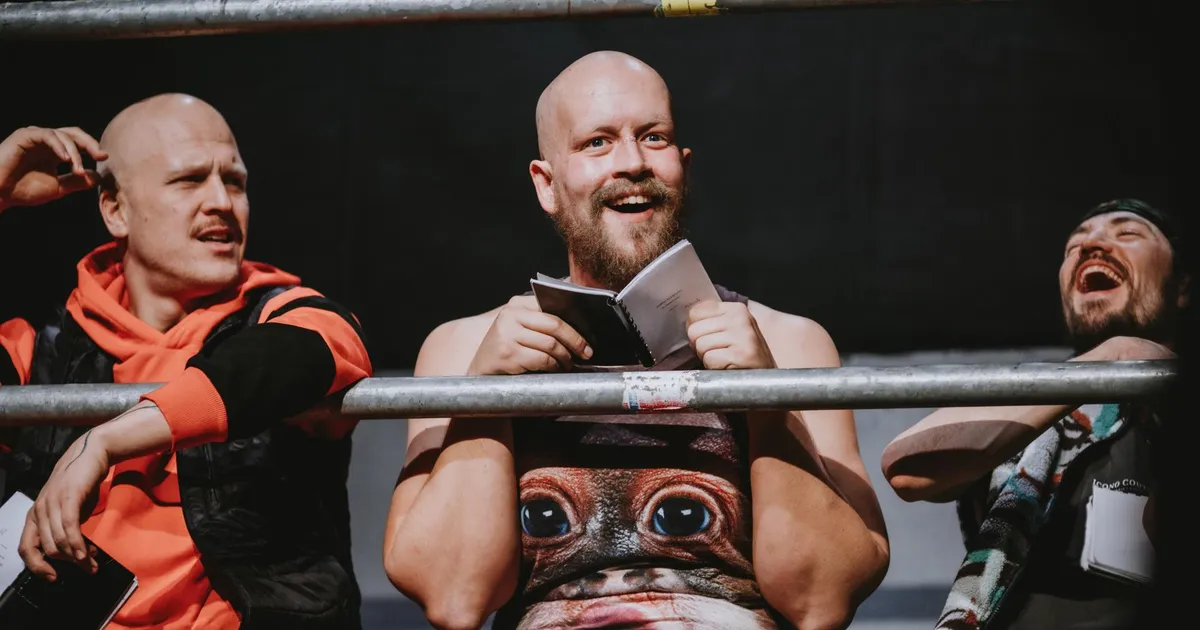 LAVASTUS ⟩ Vangla ja teatri kokkupuutepunktis avaneb võimalus näha elu absurdsust ja puhastumist