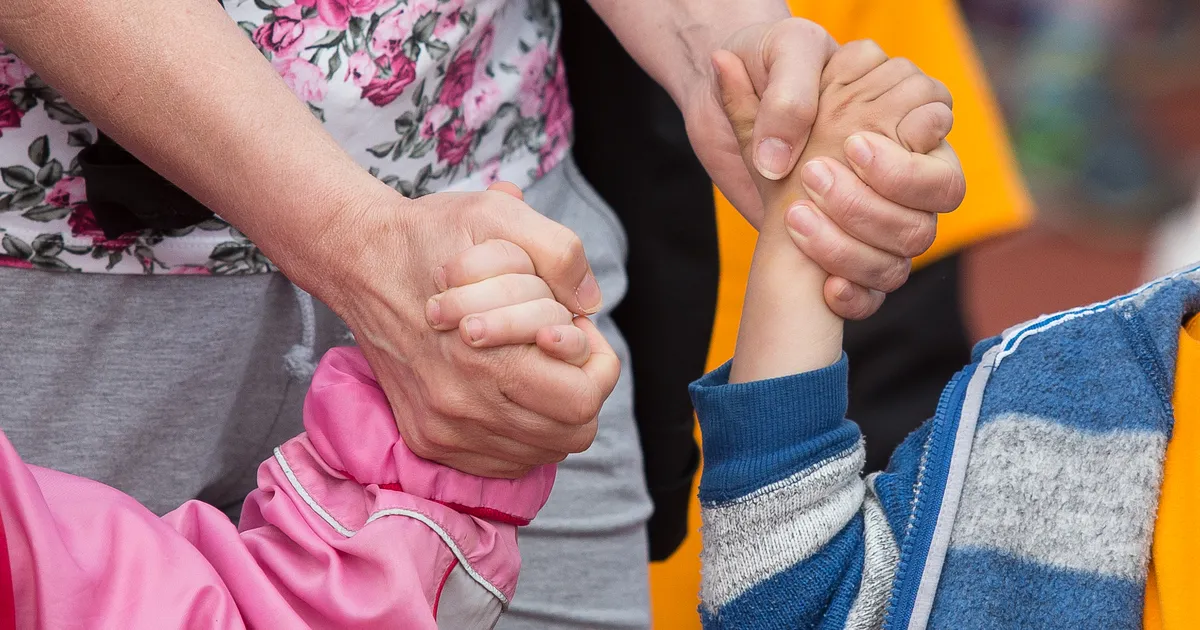 Isepäi lasteaeda minema hakanud 4-aastane laps jõudis tänu tähelepanelikule möödujale koju tagasi