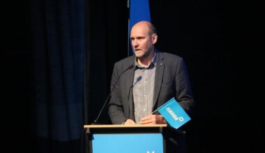 Linnavolikogu esimees valiti ka erakonna volikogu esimeheks