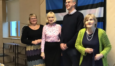 KÜLAVAHELOOD ⟩ Kuningriigi 33. sünnipäev koos külalistega Užupise vabariigist