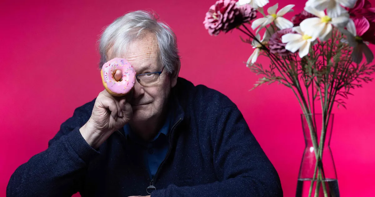 Suri Briti fotokunsti värvikirev kroonik, kel oli tugev side ka Eestiga