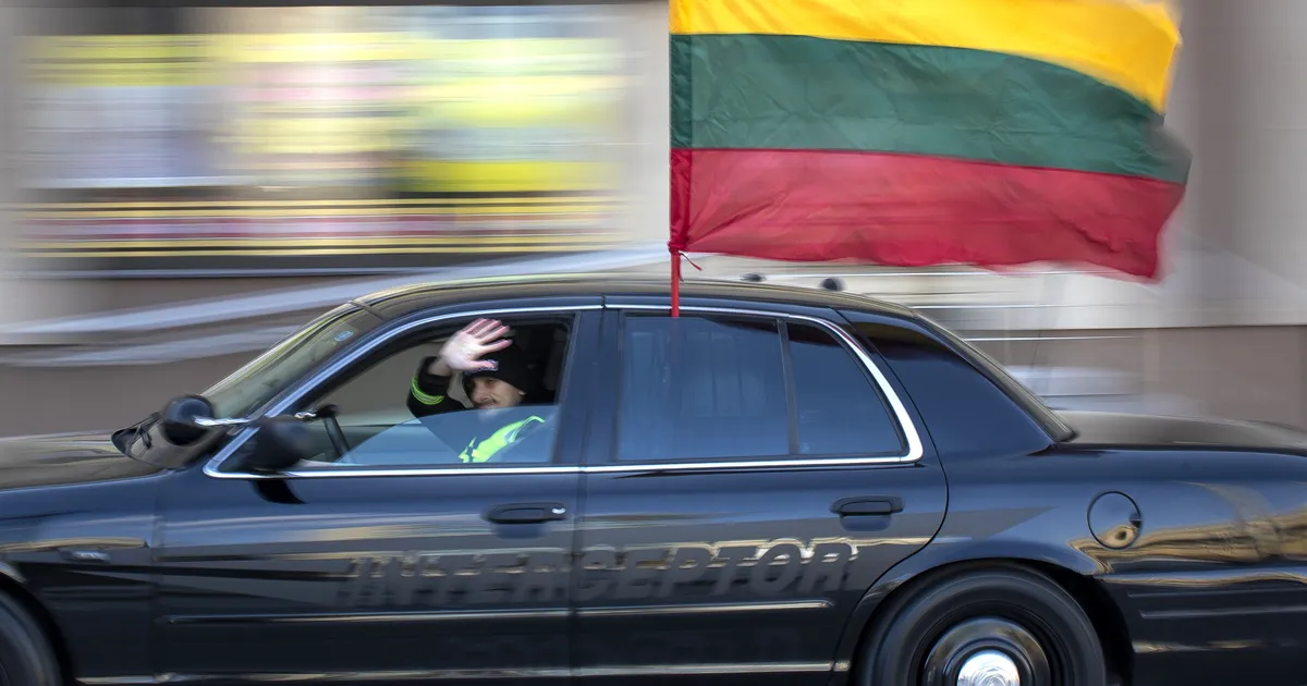 Leedu lõpetab venekeelsed autokooli eksamid