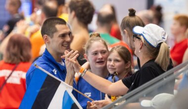 OTSEÜLEKANNE ⟩ EMilt kolm kulda võitnud Jefimova ja Tribuntsovi pidulik vastuvõtt Tallinna lennujaamas