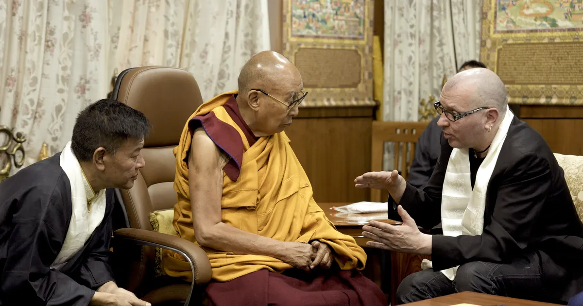 mitte keegi ei olnud dalai-laama juures täis nagu tinavile