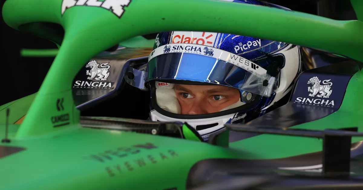 Hamilton kaugel selja taga! Paul Aron näitas F1 hooajajärgsel testsõidul suurepärast minekut - Postimees Sport