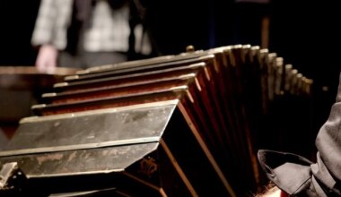 Teatris Ekspeditsioon esietendub Jarmo Reha «Baar Amsterdam» Jacques Breli muusikaga