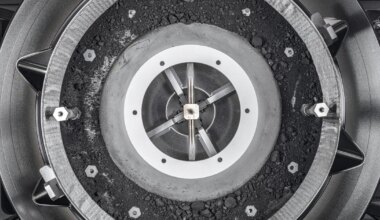 Meteoriit Bennu proovidest leiti lisaks suhkrutele ka sellist kummitaolist ainet