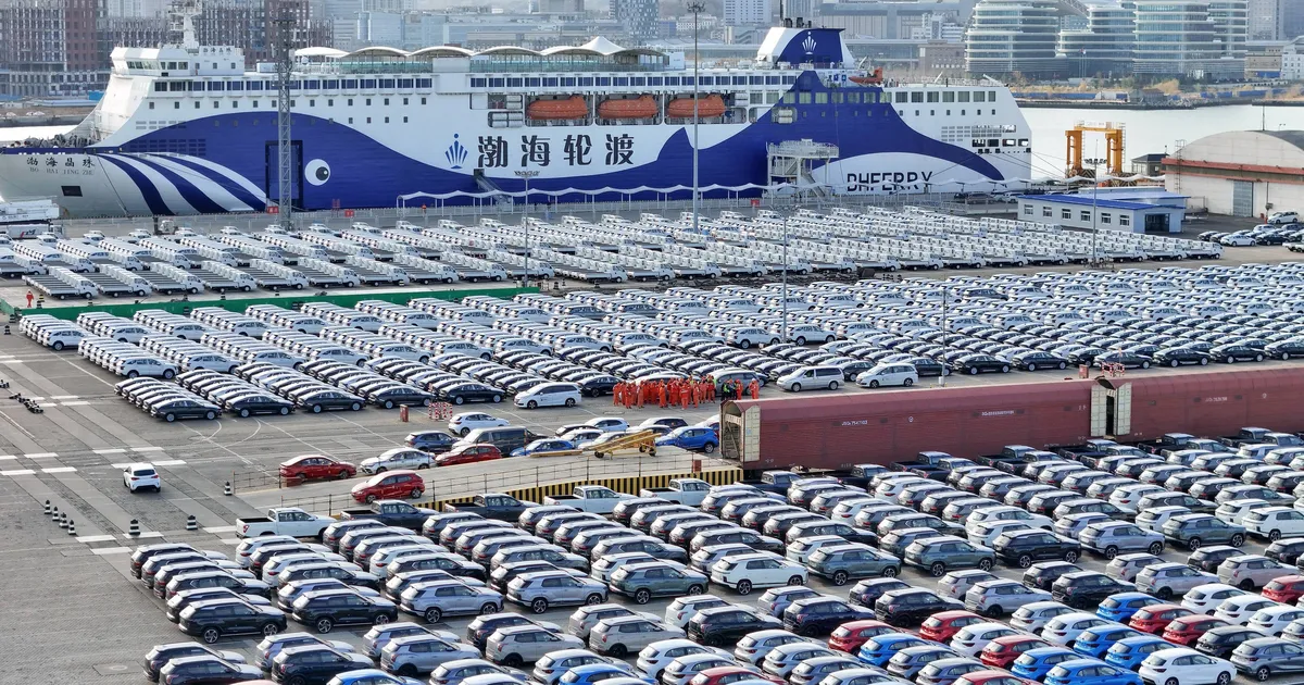 Hiina ujutab maailma üle bensiiniautodega, mida koduturul enam müüa ei saa