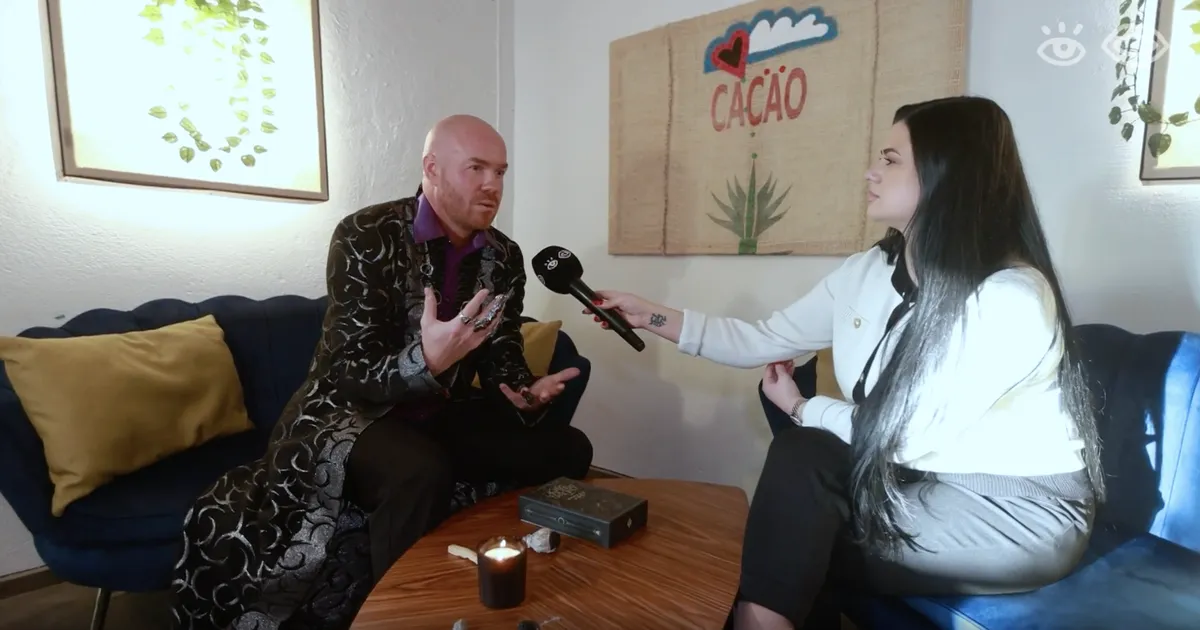 VIDEOINTERVJUU ⟩ «Lahkunutega töötamises olen tugev!» Maag Meelis räägib oma tööst, meetoditest ja konkurentide torgetest