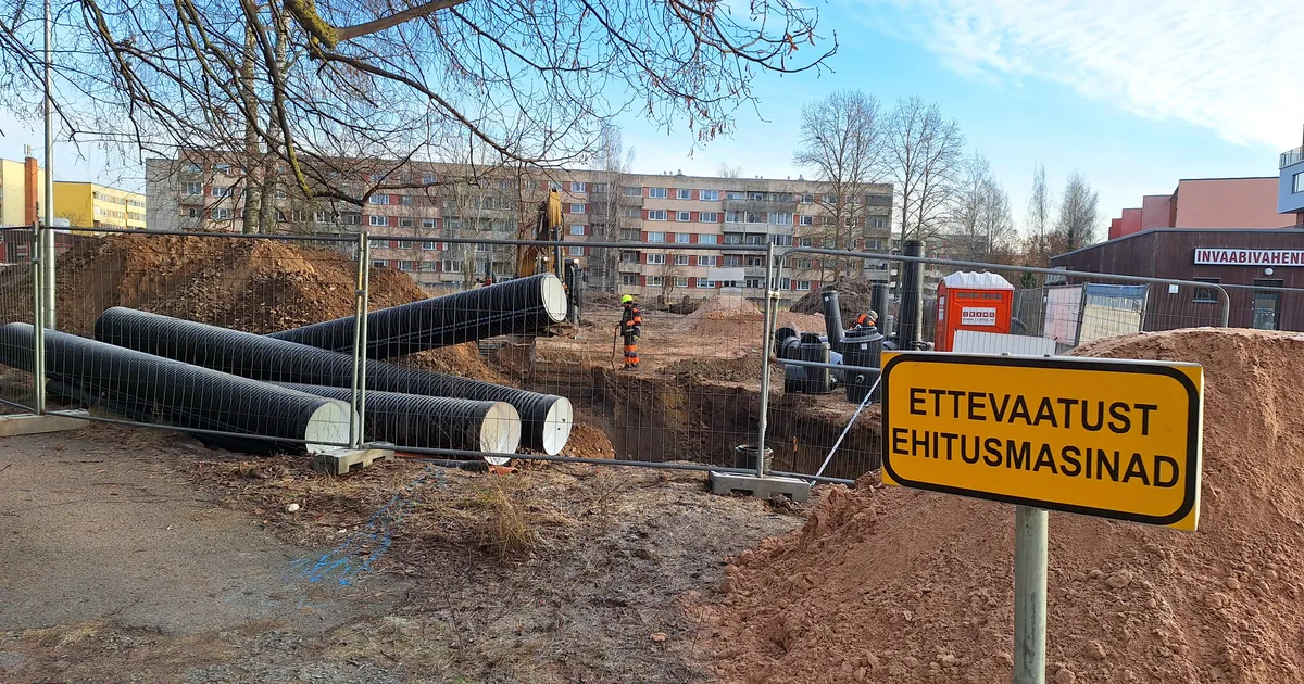 PILDID ⟩ Annelinnas algas 15-korruselise majamüraka ehitus