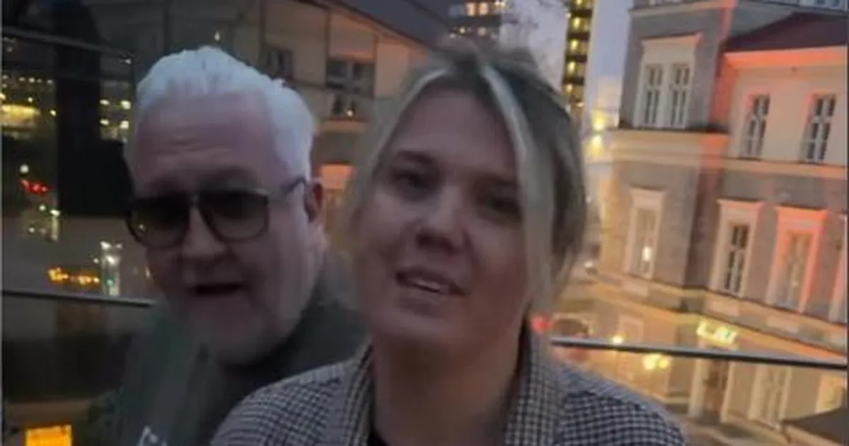 VIDEO ⟩ «Lugesime lehte ja hakkasime laulma!» Poliitik ja ministri nõunik postitasid klipi populaarse loo saatel