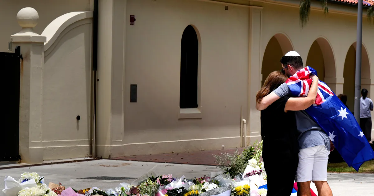 Austraalia massitulistamise korraldasid relvad seaduslikult hankinud isa ja poeg