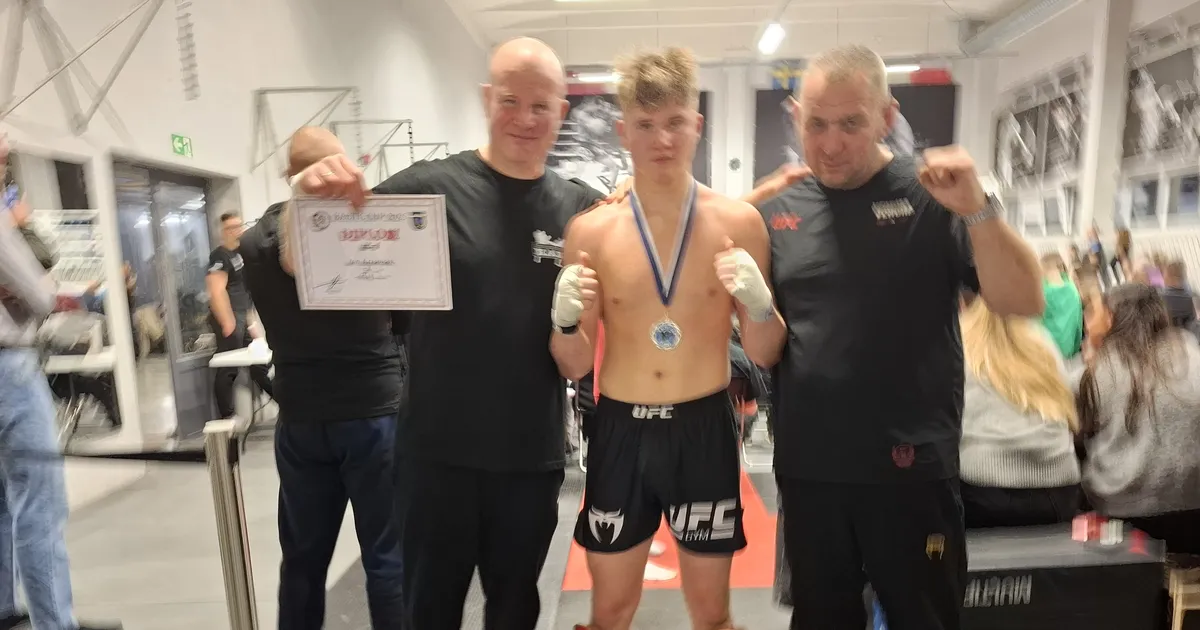 Aleksander Väin võitis hõbeda kikkpoksi karikavõistluselt